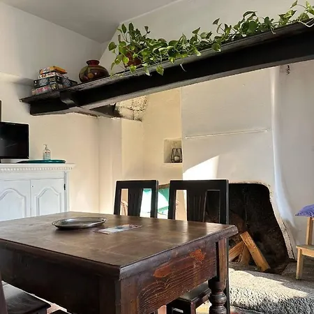 Casa Sasso E Legno 公寓 奥梅尼亚
