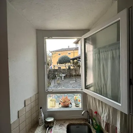 Casa Sasso E Legno 公寓 奥梅尼亚